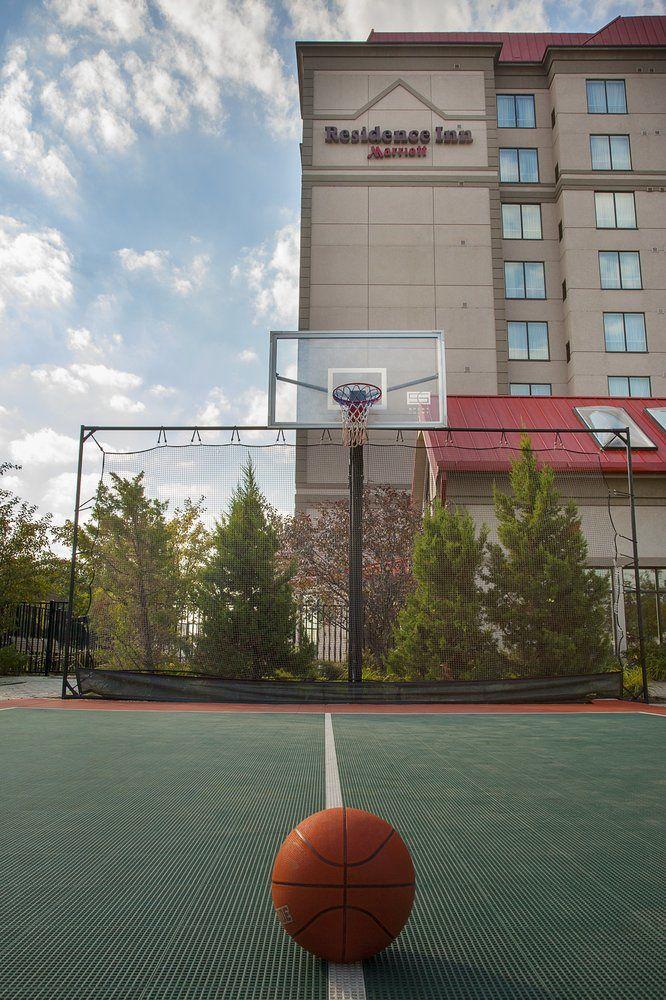 Residence Inn By Marriott Toronto Airport Экстерьер фото