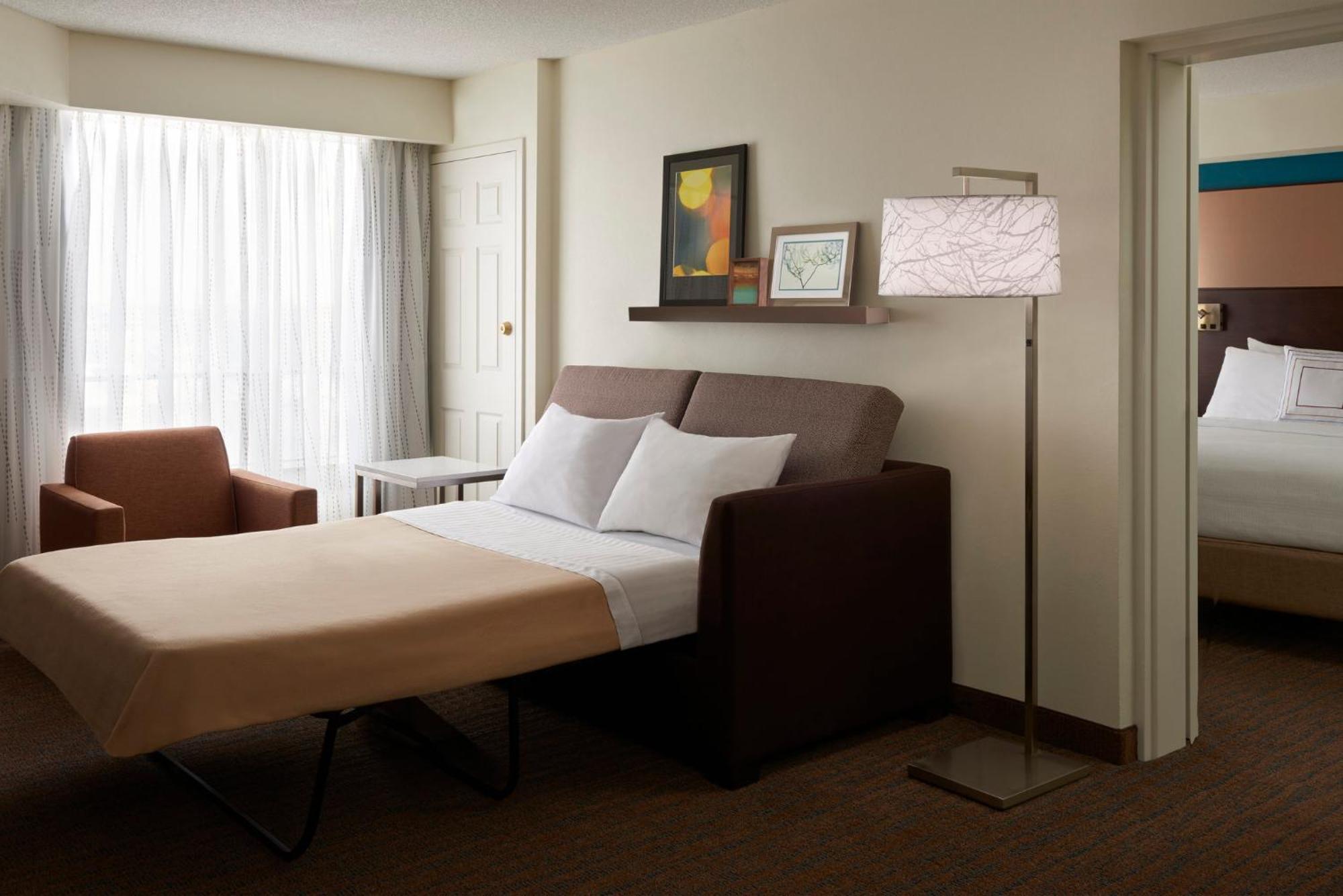 Residence Inn By Marriott Toronto Airport Экстерьер фото