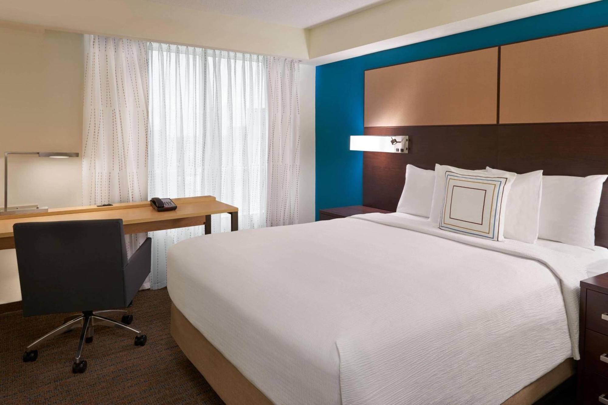Residence Inn By Marriott Toronto Airport Экстерьер фото