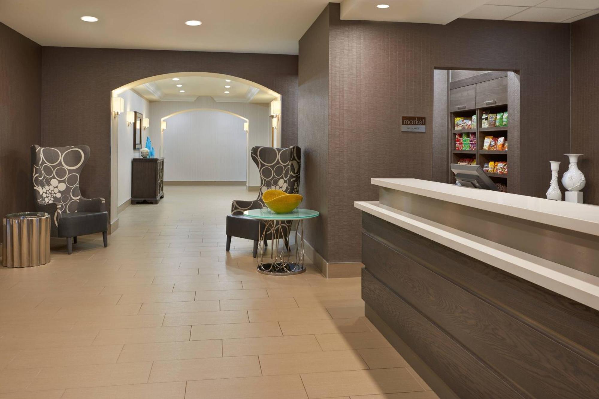 Residence Inn By Marriott Toronto Airport Экстерьер фото