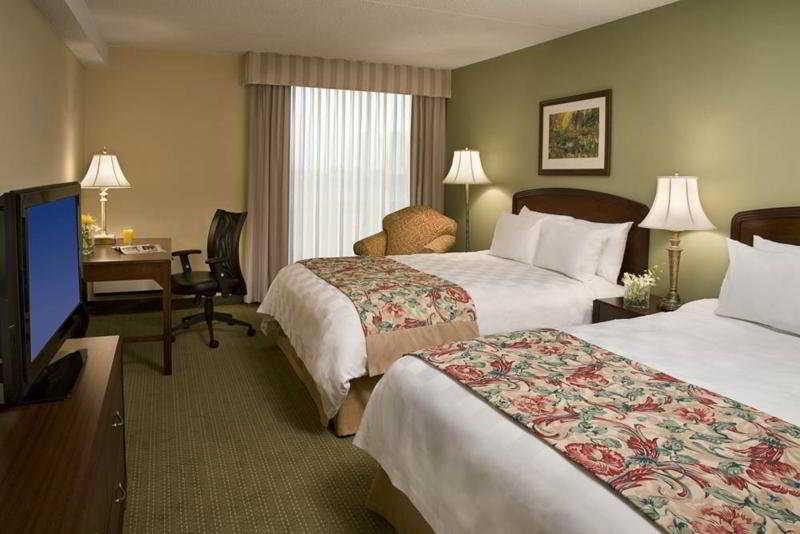 Residence Inn By Marriott Toronto Airport Экстерьер фото