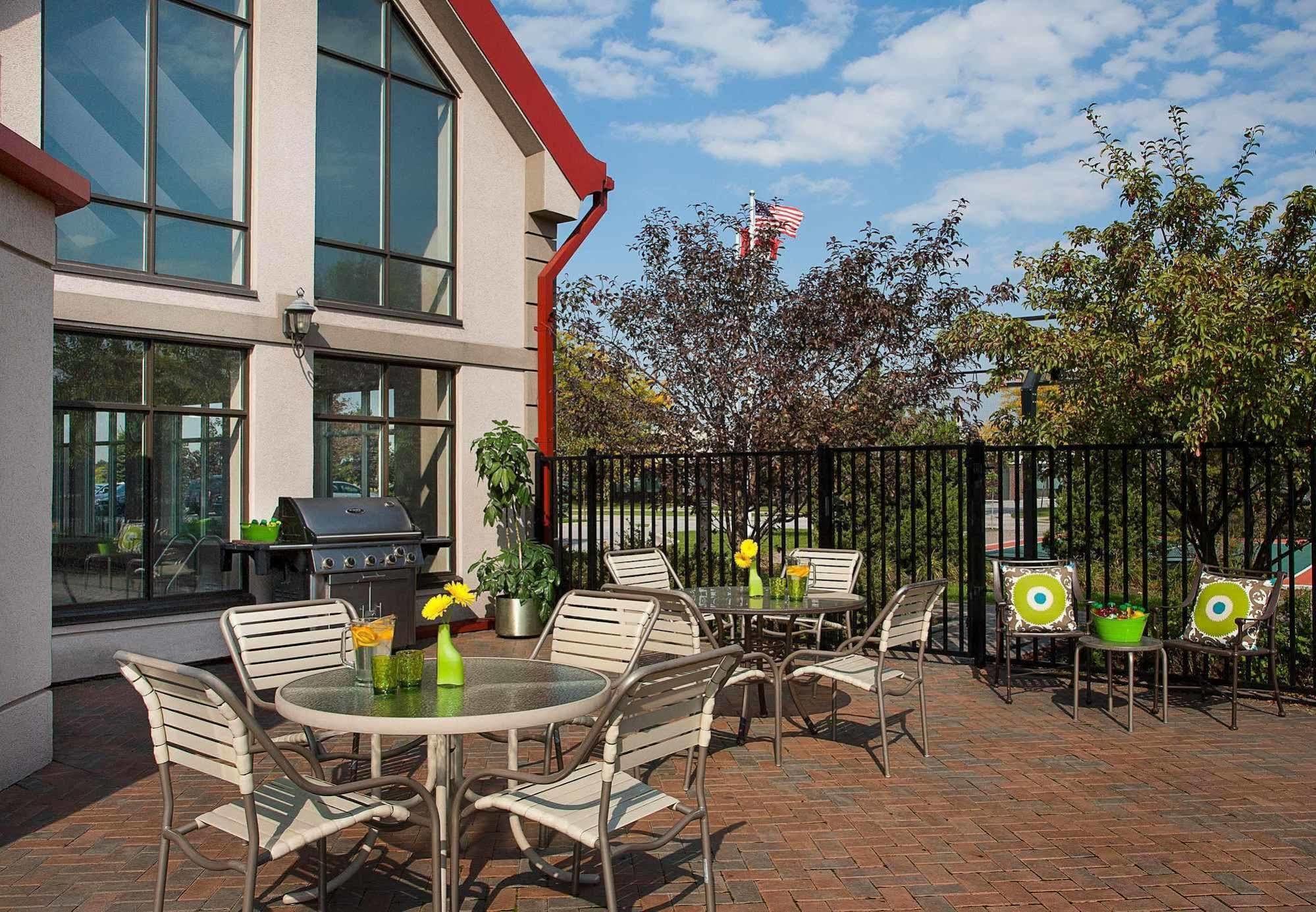 Residence Inn By Marriott Toronto Airport Экстерьер фото